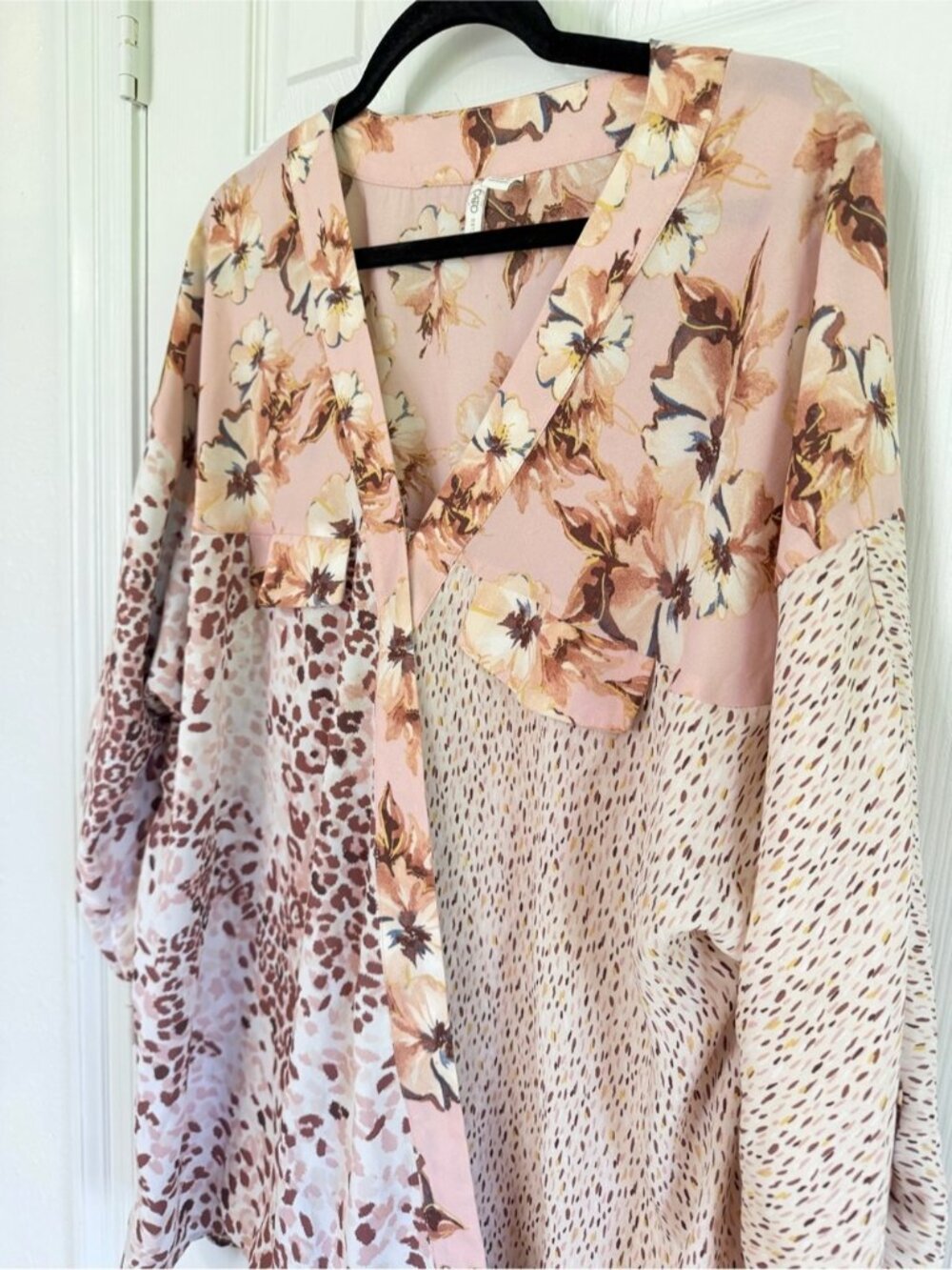 Woman 18/20W Pink Floral & Leopard Print blouse top Boho Plus Size - Picture 2 of 4